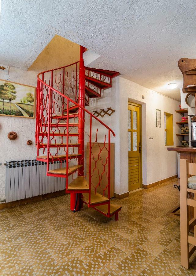 Apartments Marija & Pepa ロヴィニ エクステリア 写真