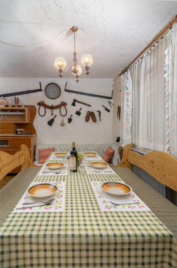 Apartments Marija & Pepa ロヴィニ エクステリア 写真