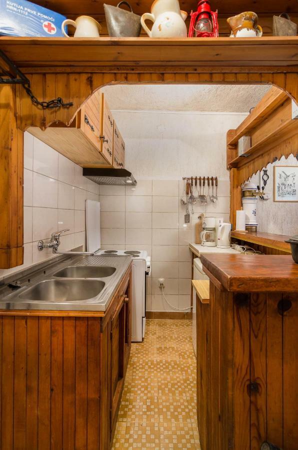 Apartments Marija & Pepa ロヴィニ エクステリア 写真