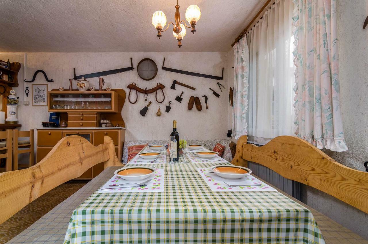 Apartments Marija & Pepa ロヴィニ エクステリア 写真