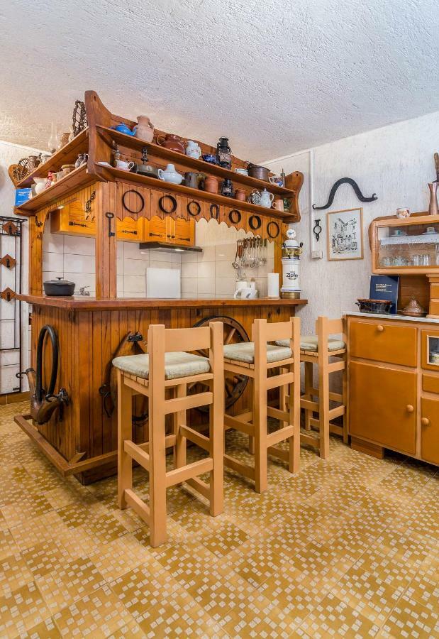 Apartments Marija & Pepa ロヴィニ エクステリア 写真